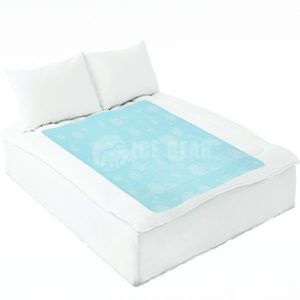 ICE-CM09-03   Snowflakes2 Cooling Bed Mat
